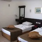מלון Kleopatra Celine 3*