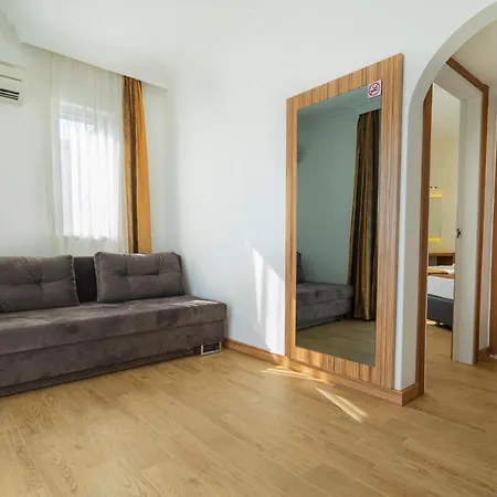 Kleopatra Celine 3* Αλάνια