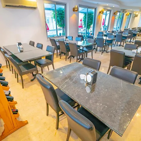 Kleopatra Celine Hotel 3*