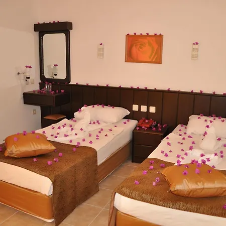 Kleopatra Celine Αλάνια