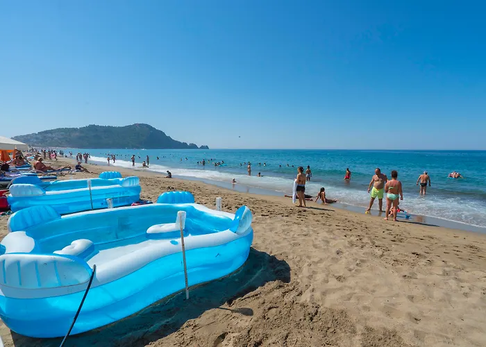 Kleopatra Celine 3* Alanya