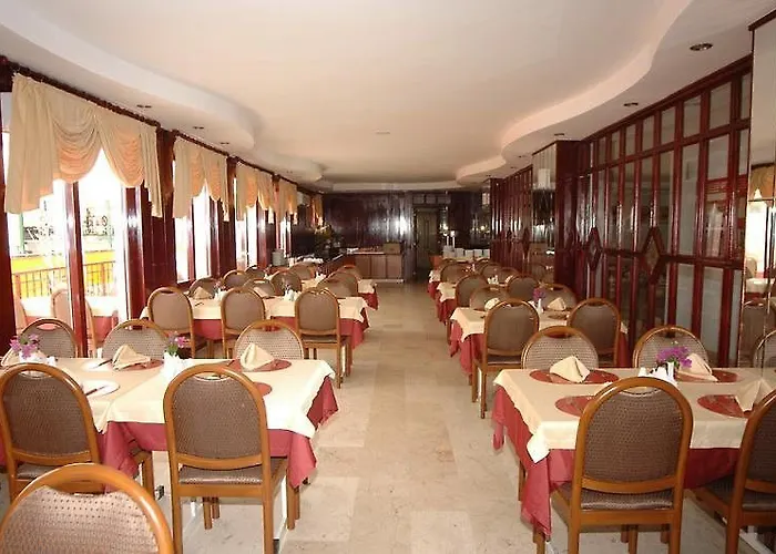 Kleopatra Celine Hotel 3*