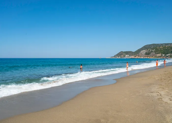 Kleopatra Celine Аланія